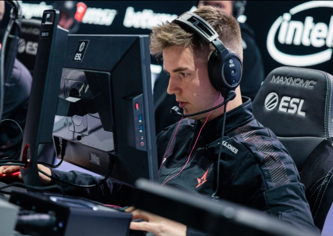 他的未来不 他的未来不